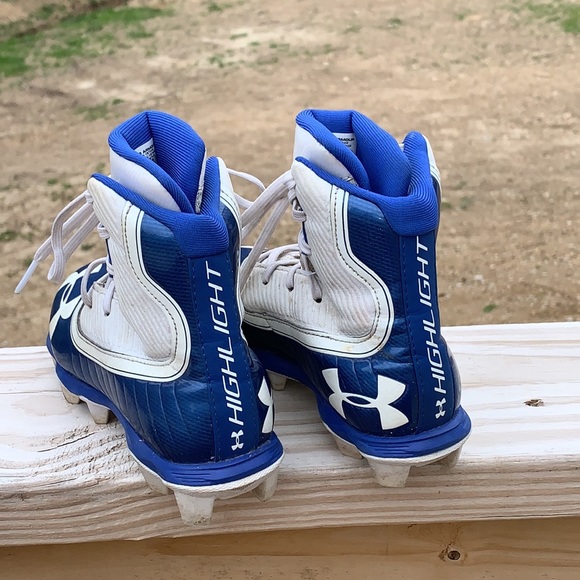 Under Armour “Highlight” molded football cleats size 1.5Y - Picture 5 of 7